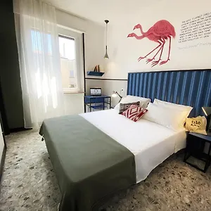  Hostel Yellowsquare Italien