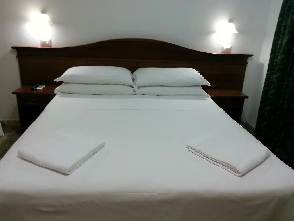 Konukevi Guesthouse Alex II Roma